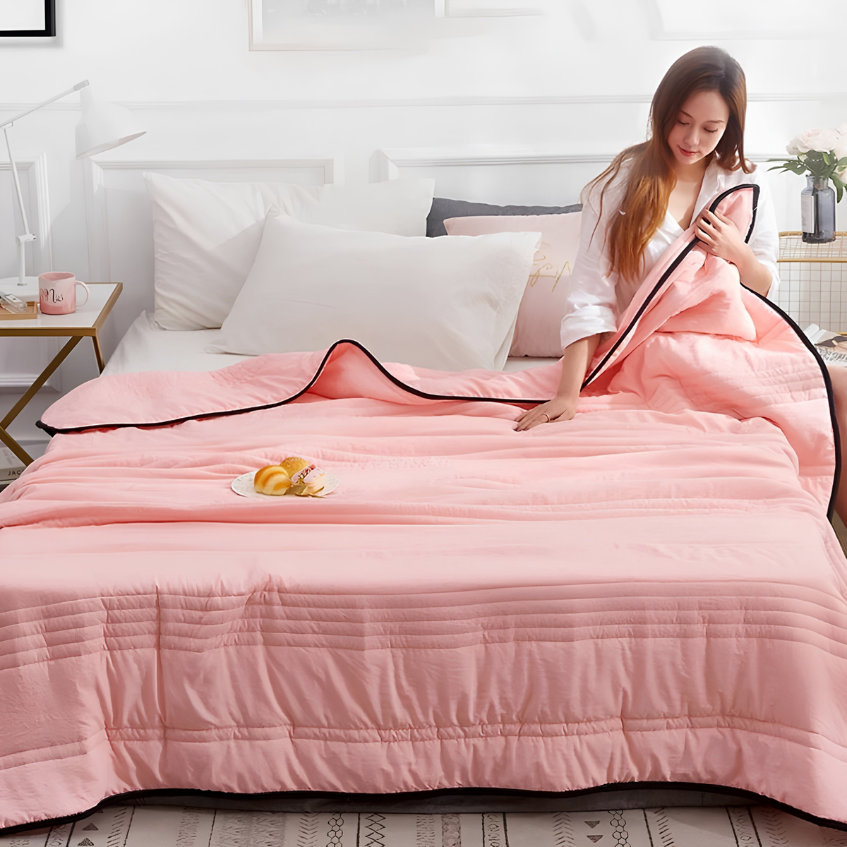 Temperature-Regulating Cooling Sleep Blanket