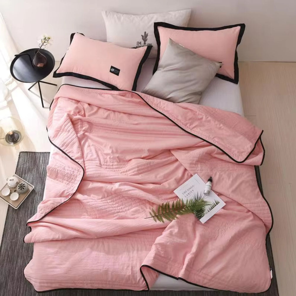 Temperature-Regulating Cooling Sleep Blanket