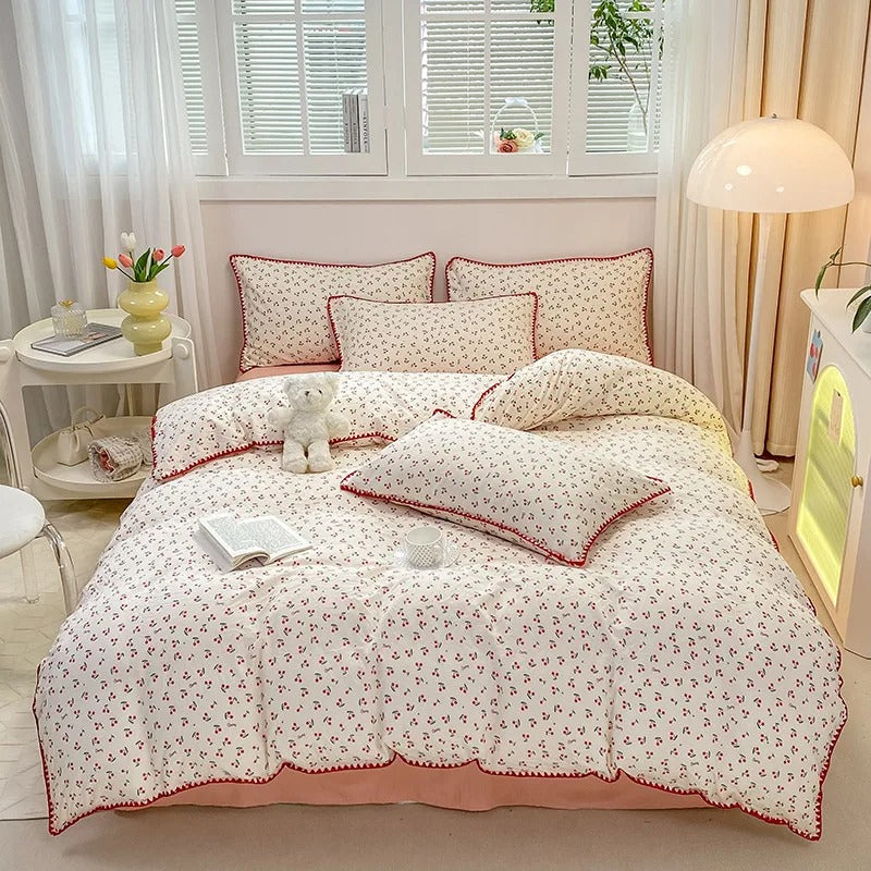 Floral Print Bedding Set Blossom and Berry Pattern