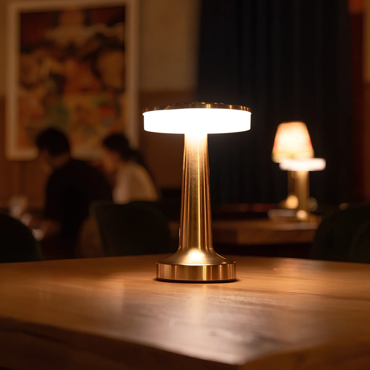 Portable Dimmable Table Lamp Elegant Retro Design