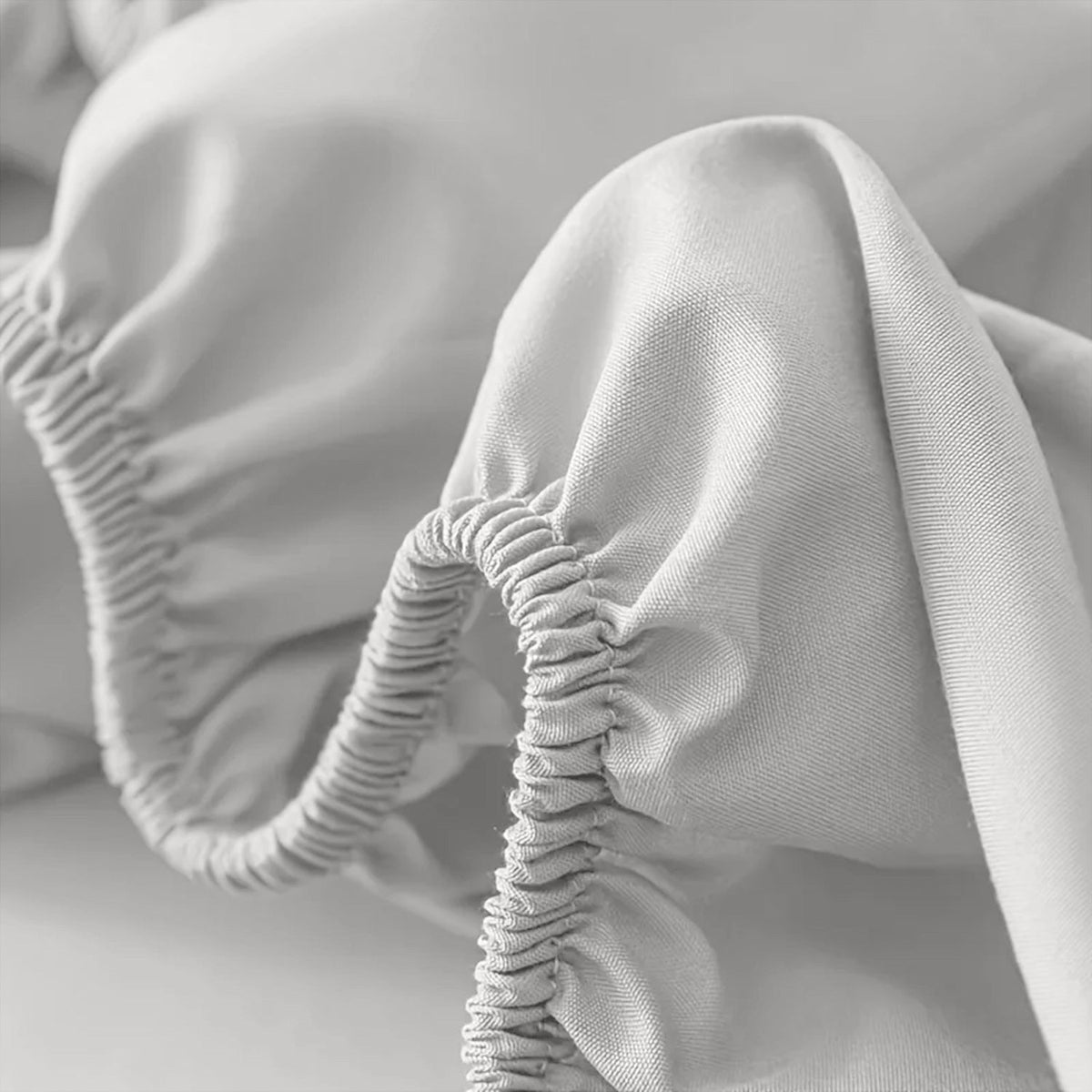 Extra Deep Fitted Bed Sheet – Wrinkle-Resistant All Season Bedding