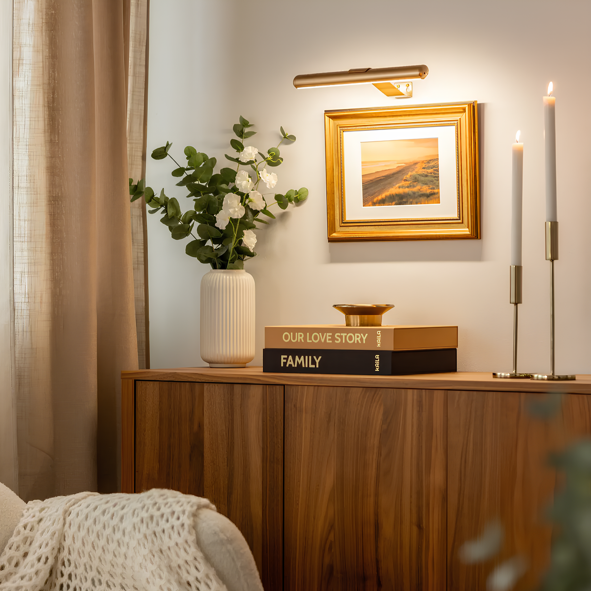 Gallery‑Style Wall Lamp