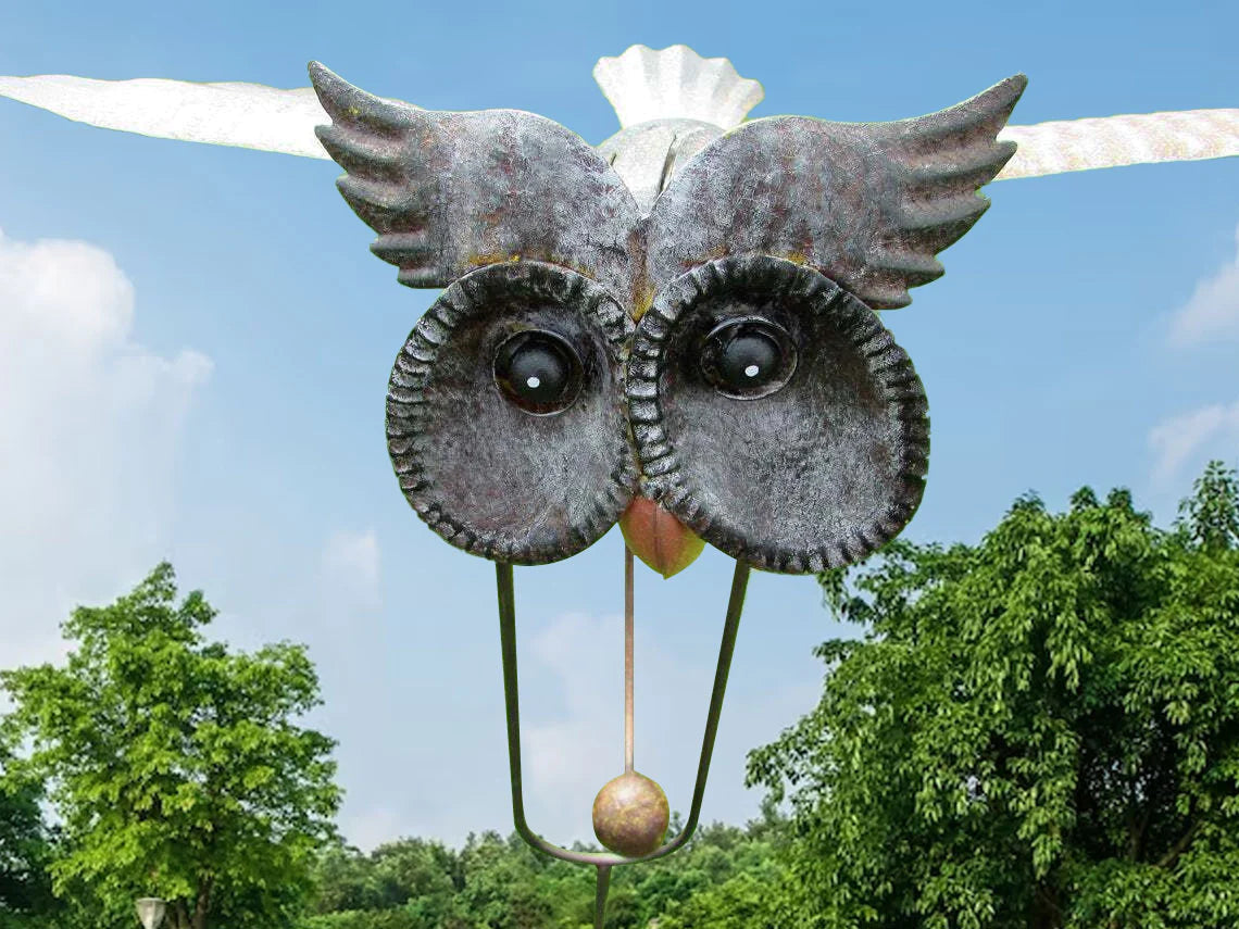 Garden Wind Spinner Rotating Outdoor Decorative Sculpture