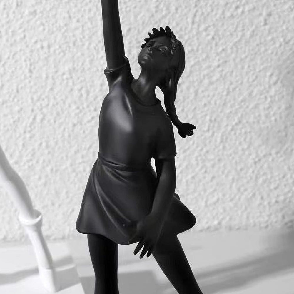 Decorative Girl Sculpture Modern Balloon Figure for Home Décor