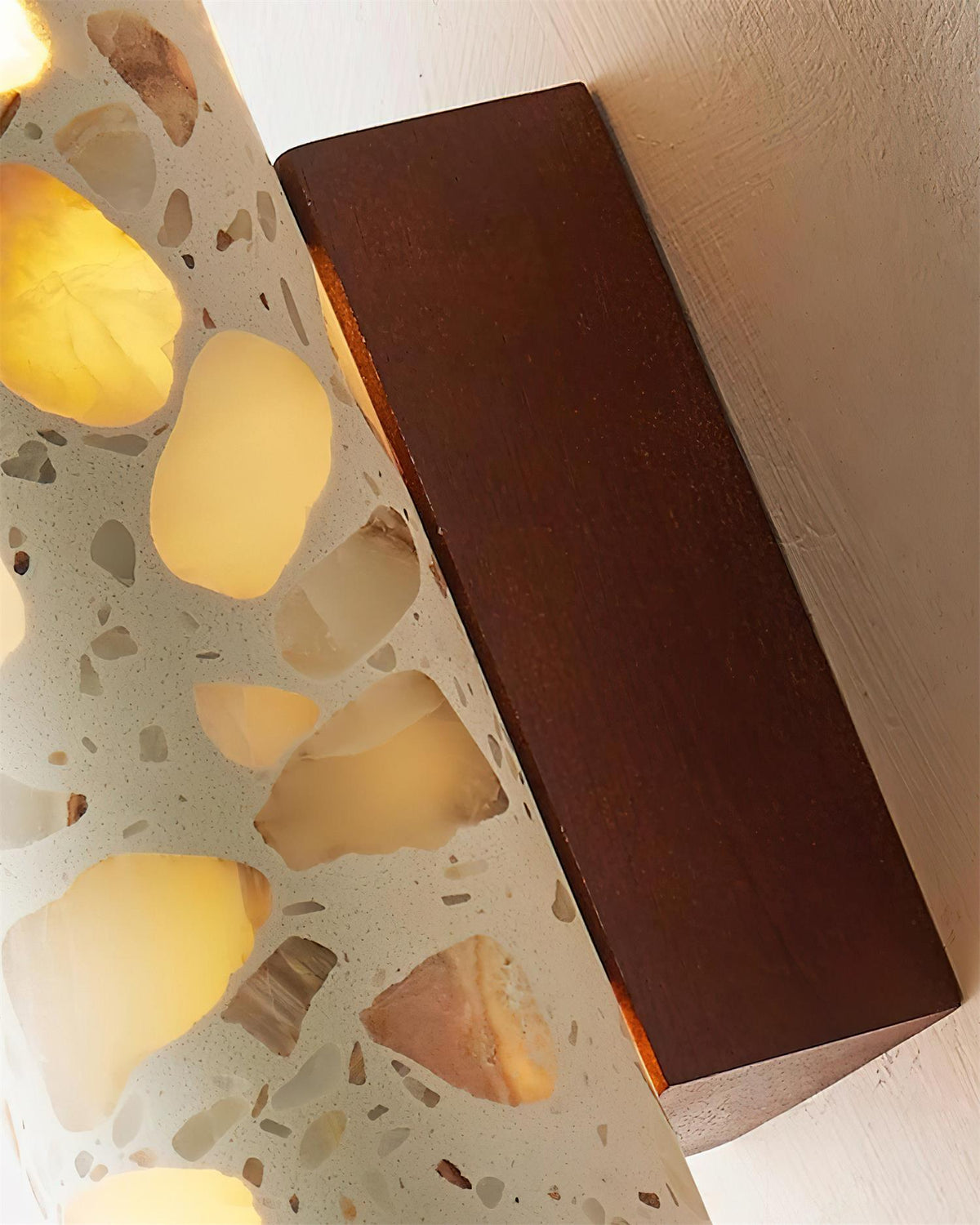 Minimalist Wall Lights with Artistic Detailing