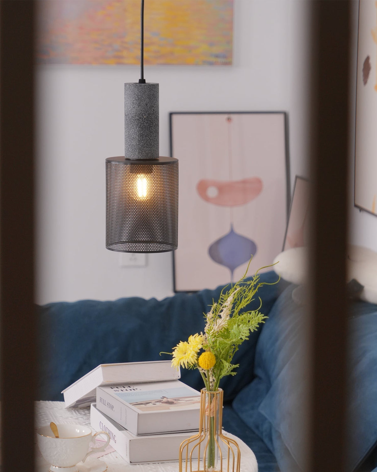 Minimalist Industrial Cylindrical Design Pendant Light