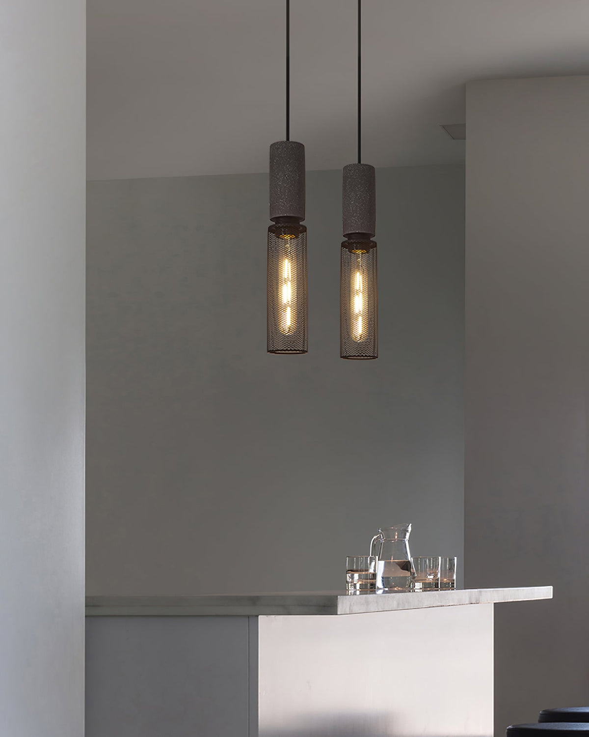 Minimalist Industrial Cylindrical Design Pendant Light