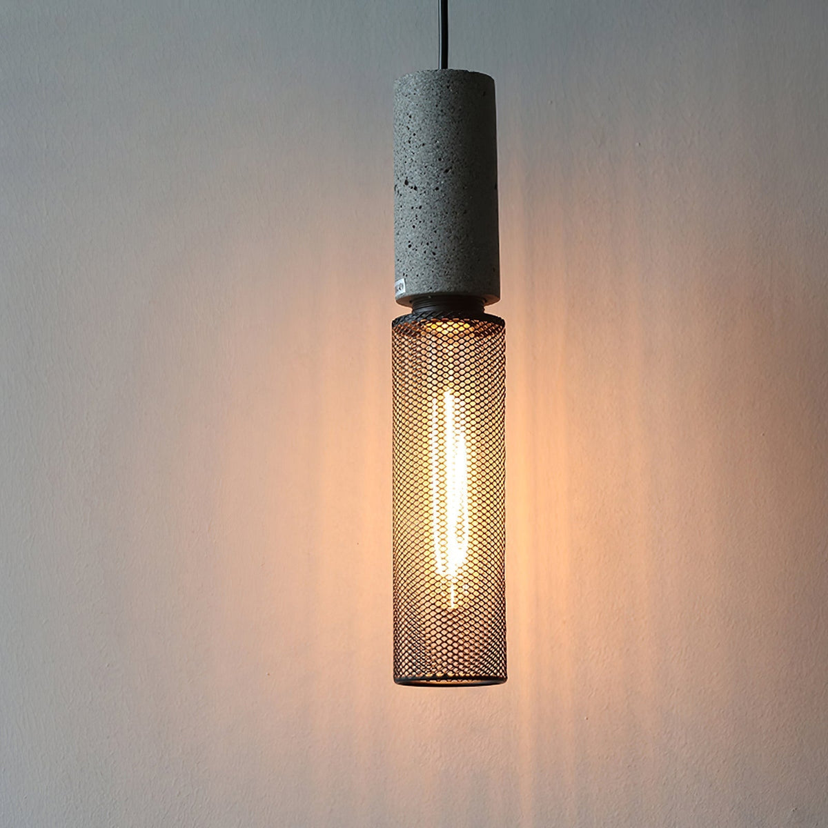 Minimalist Industrial Cylindrical Design Pendant Light