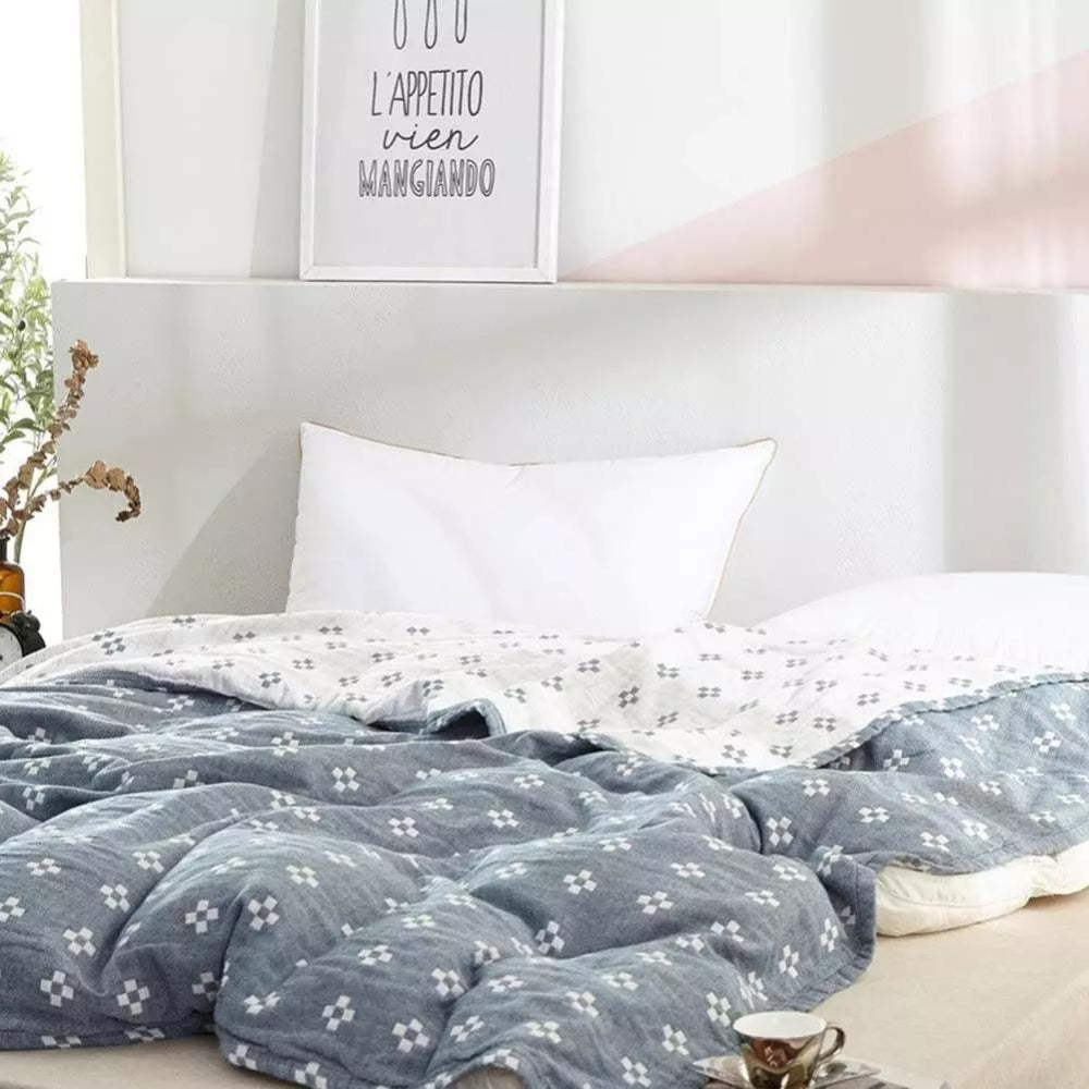 Lightweight Comfort Blanket Stylish Diamond Pattern