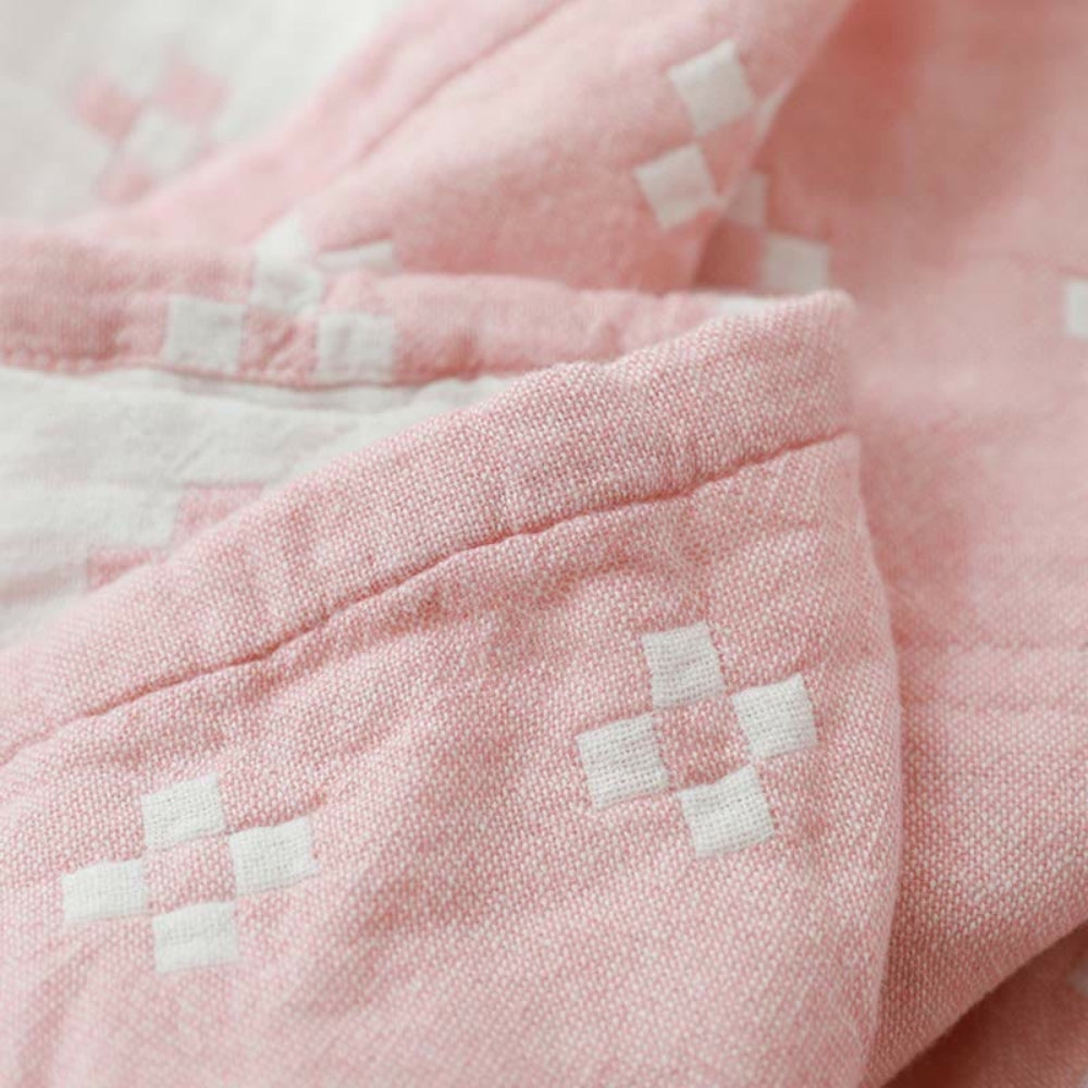 Lightweight Comfort Blanket Stylish Diamond Pattern
