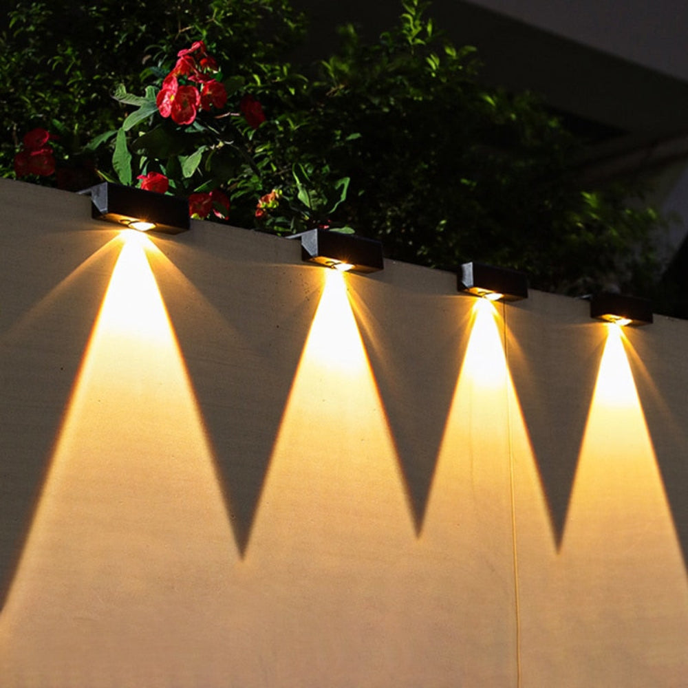 Solar Garden Light Outdoor LED Pathway Lighting with Auto On