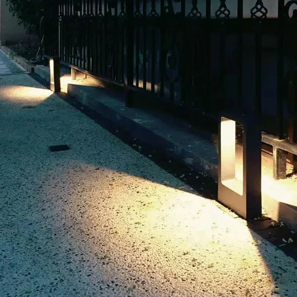 Garden Motion Sensor Light Weather-Resistant Wireless Outdoor Light