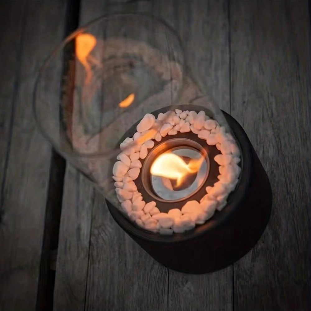Everlasting Flame Oil Lamp Elegant Glass Cylinder with Classic Glow
