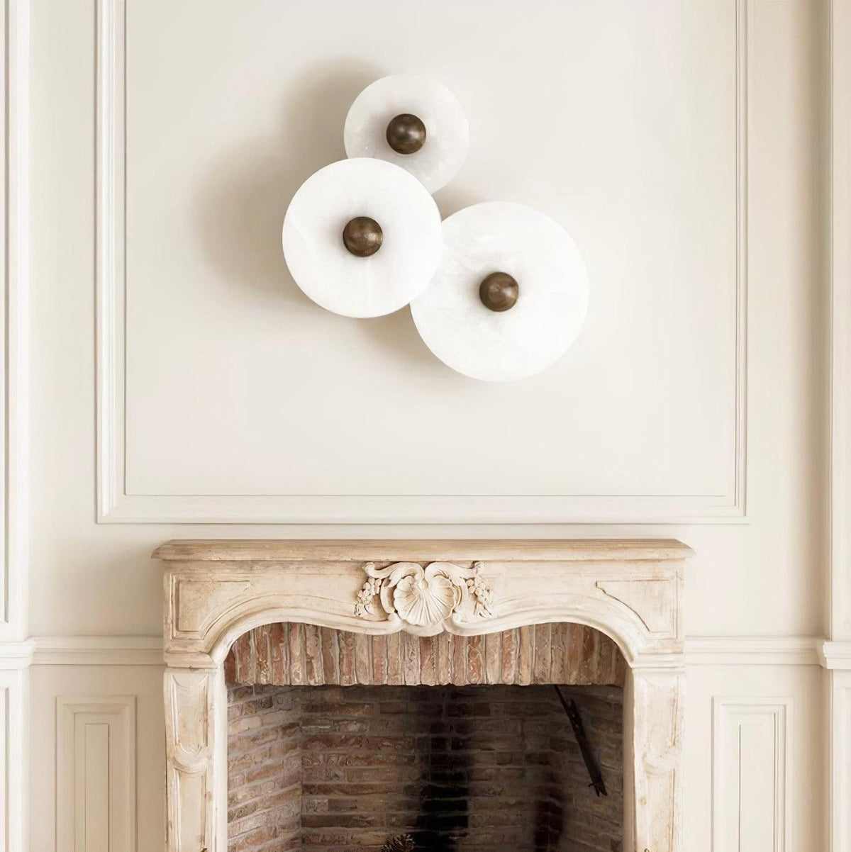 Decorative Round LED Flush Mount Wall Light Fixture