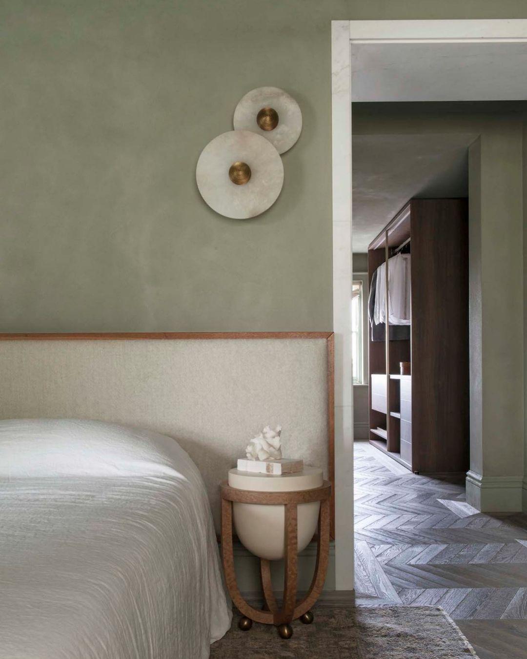Decorative Round LED Flush Mount Wall Light Fixture
