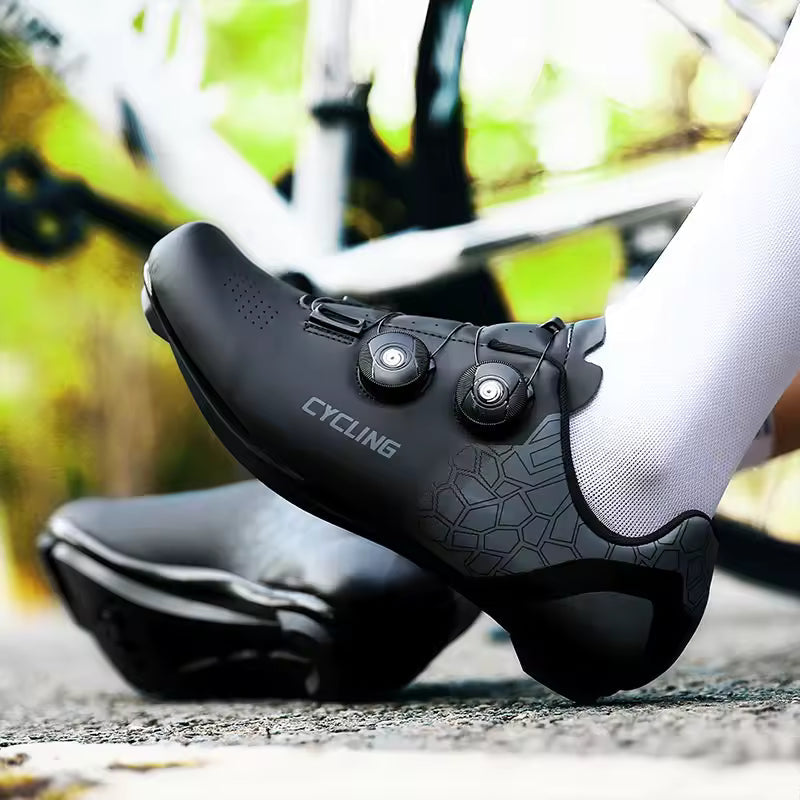 Clipless Automatic Swivel Cycling Shoe
