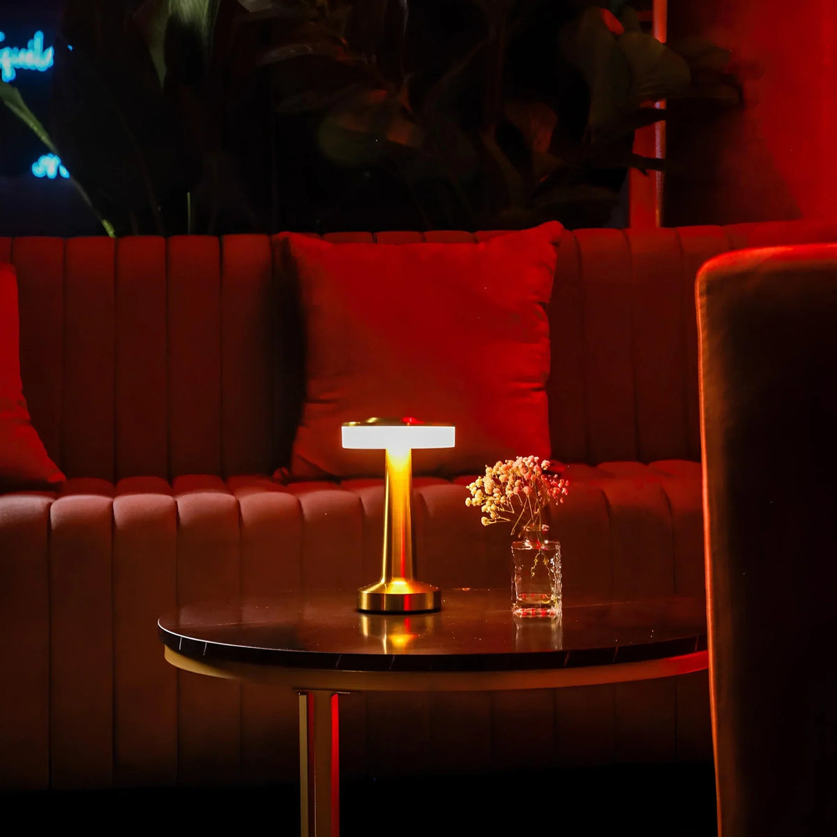 Portable Dimmable Table Lamp Elegant Retro Design