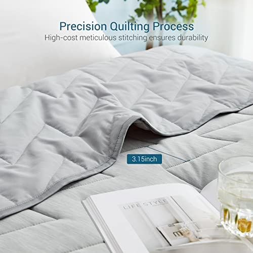Breathable Cooling Blanket and Lightweight Comforter with Zigzag Quilting Summer