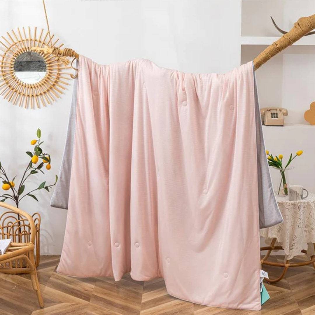 Breathable Cooling Blanket for Hot Sleepers with Quilted Double-Sided Silky Summer Comforter