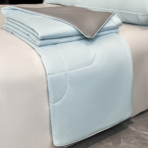 Breathable Cooling Comforter for Summer with Reversible Quilted Design and Lightweight Fabric