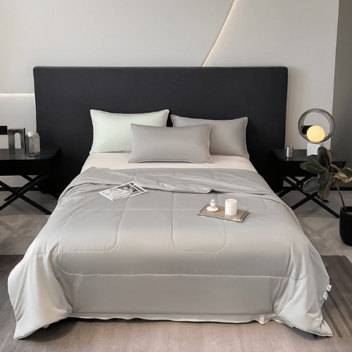 Breathable Cooling Comforter for Summer with Reversible Quilted Design and Lightweight Fabric