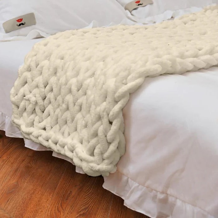 Chunky Knit Throw Blanket with Cozy Chenille Yarn and Oversized Loop Stitches Faux Fur