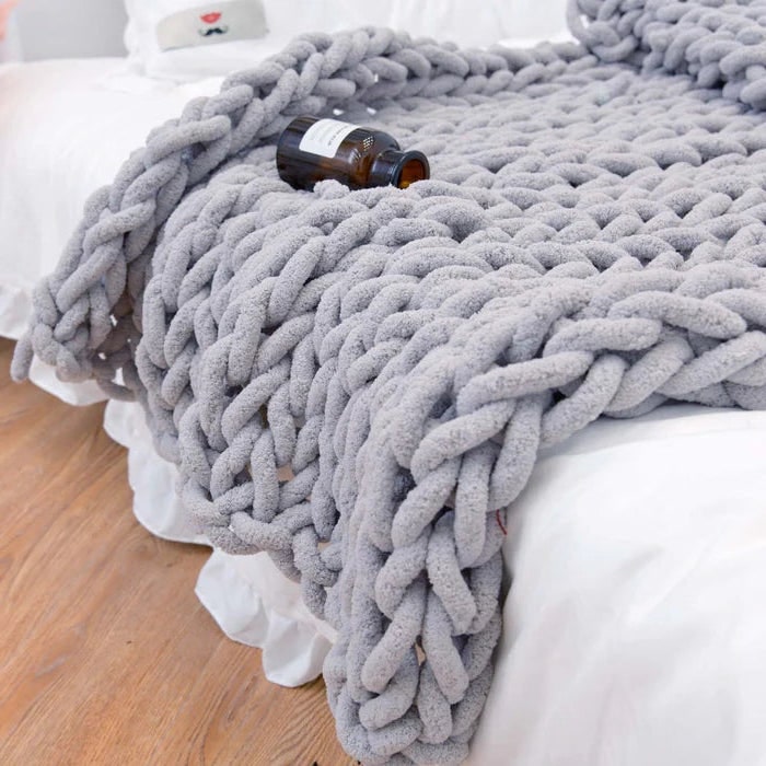 Chunky Knit Throw Blanket with Cozy Chenille Yarn and Oversized Loop Stitches Faux Fur