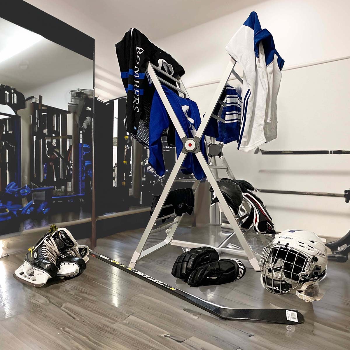 Clothes Drying Rack Folding Laundry with Aluminum Frame and Portable Space-Saving Design