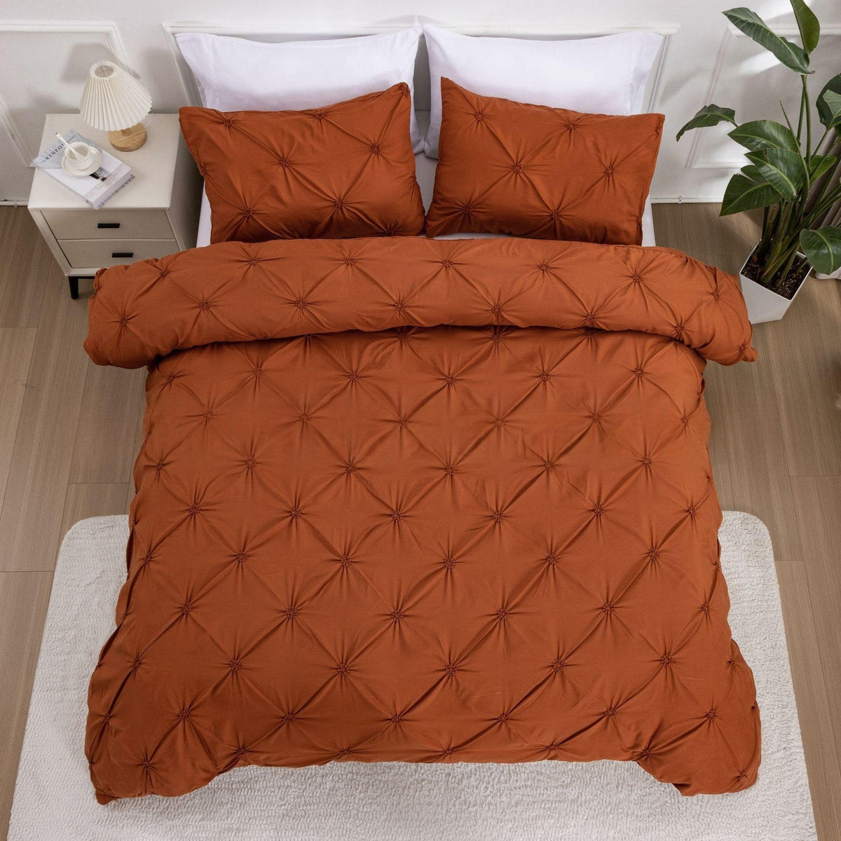 Duvet Cover King with Pintuck Pinch Pleat Design and Matching Pillow Shams California Set