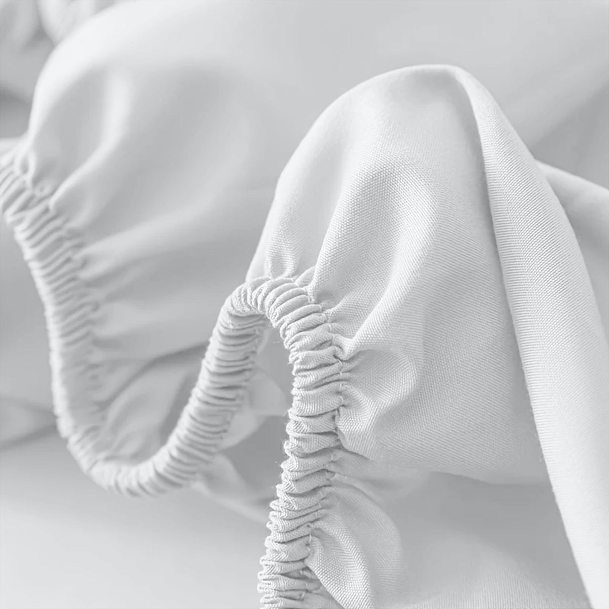 Extra Deep Fitted Bed Sheet – Wrinkle-Resistant All Season Bedding