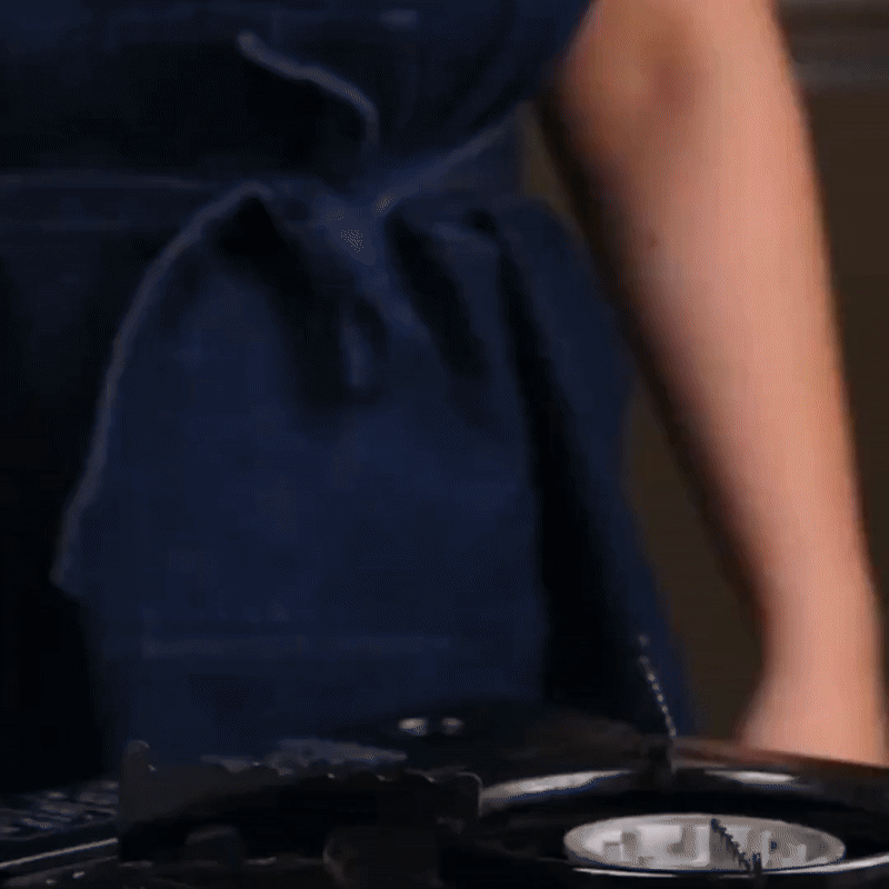 Titan Premium Pan – Hammered Titanium Pan for All Heat Sources