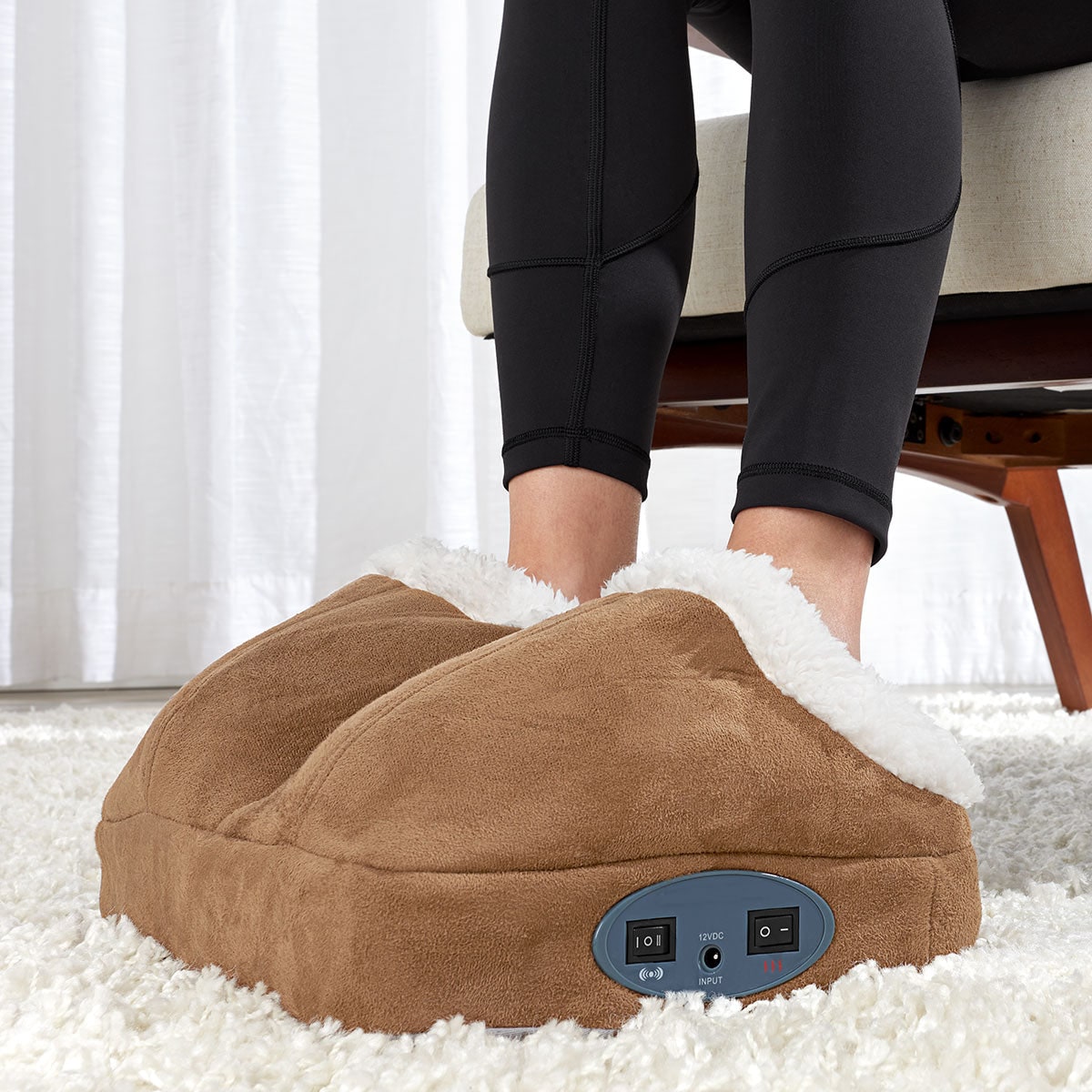 Electric Foot Massager Heated Warmer Vibrating Fleece Lined Dual Pocket