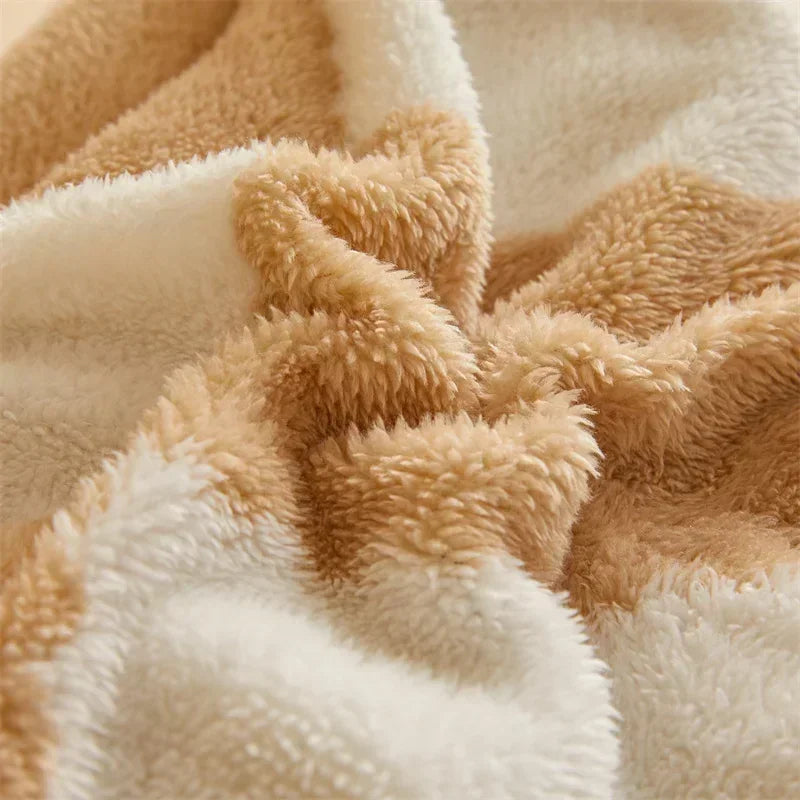Cozy Quilts Weighted Blanket with Plaid Design