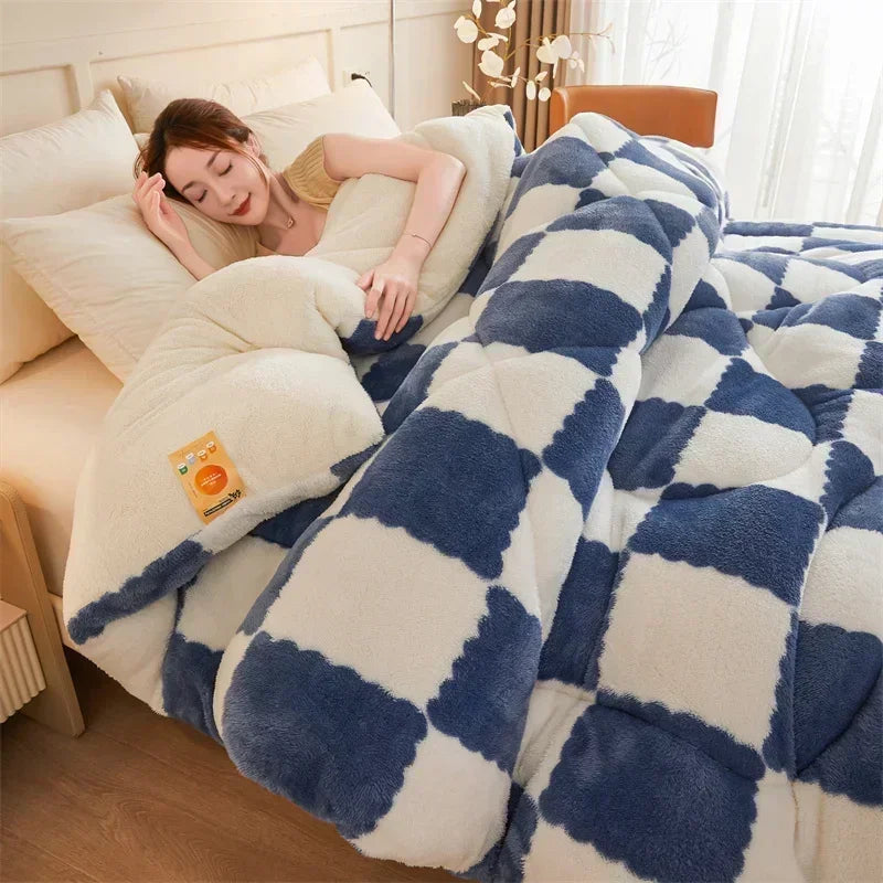 Cozy Quilts Weighted Blanket with Plaid Design