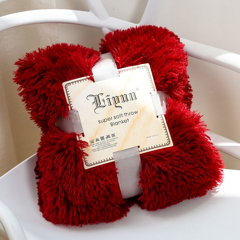 Faux Fur Throw Blanket with Soft Plush Long Pile Shaggy Texture for Cozy Bedding