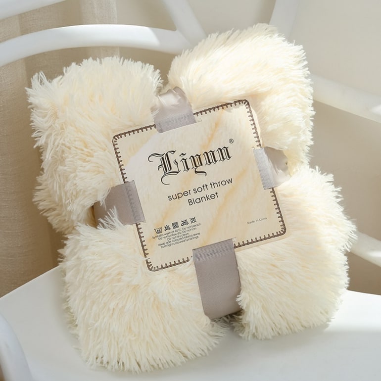 Faux Fur Throw Blanket with Soft Plush Long Pile Shaggy Texture for Cozy Bedding