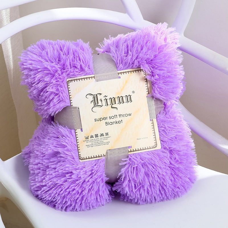 Faux Fur Throw Blanket with Soft Plush Long Pile Shaggy Texture for Cozy Bedding