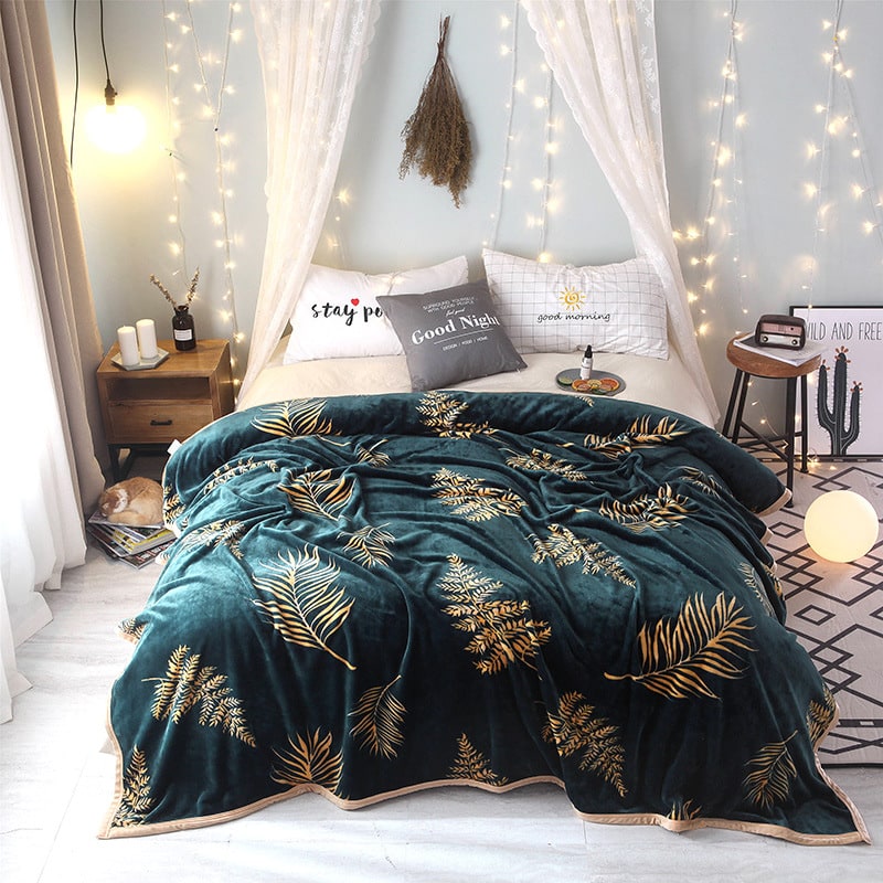 Fleece Throw Blanket with Faux Fur and Soft Plush Flannel Botanical Leaf Pattern Sofa
