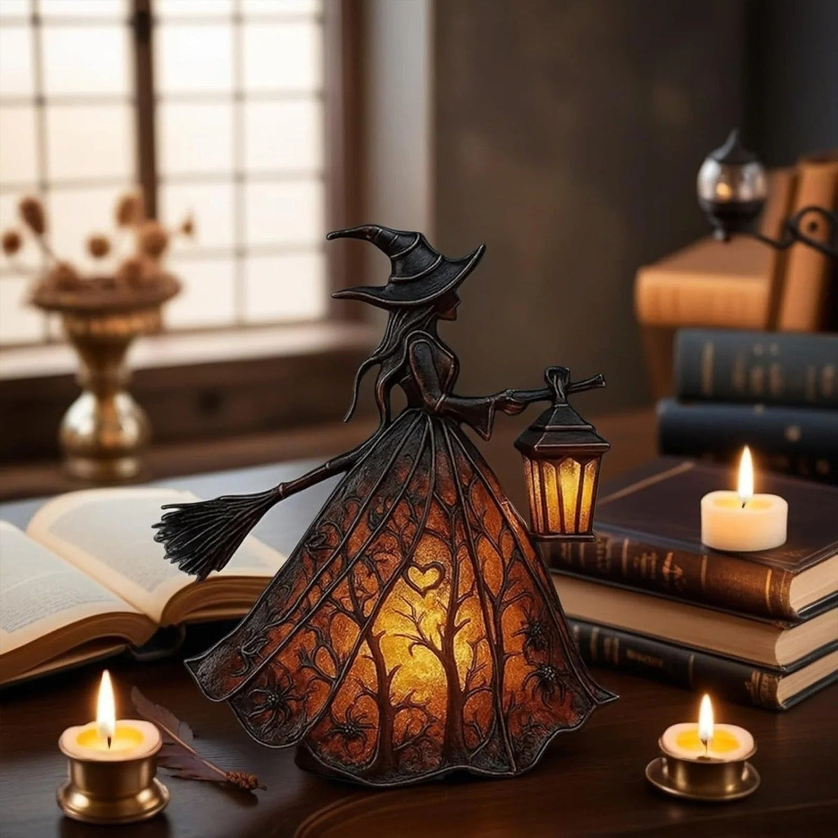 Halloween Witch Decoration Figurine with LED Lantern Light for Party