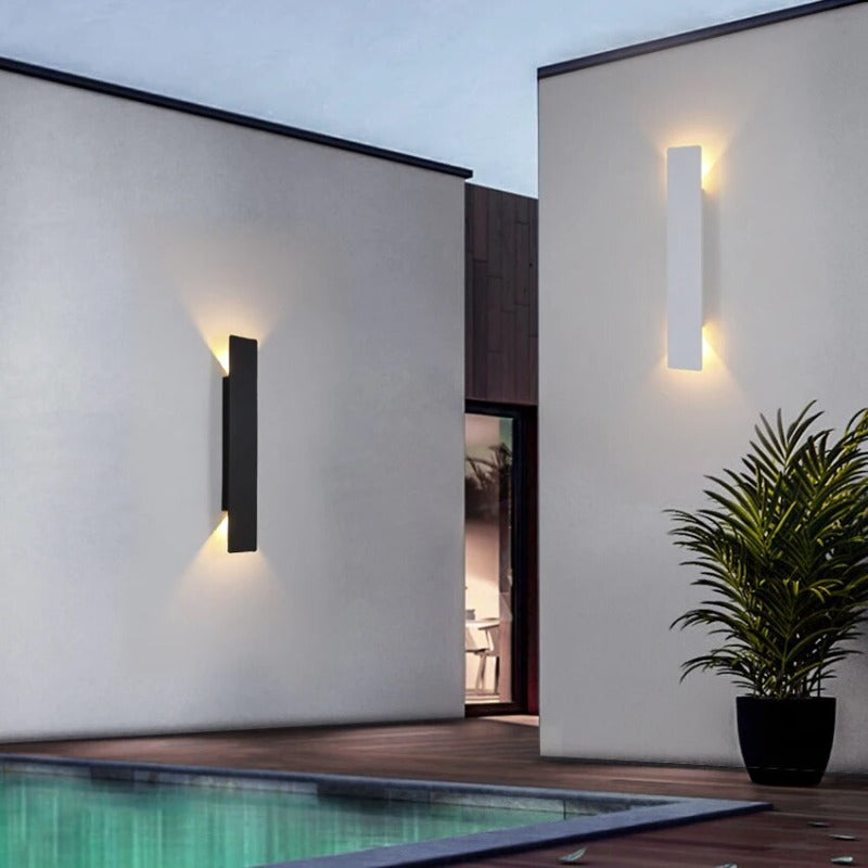 Outdoor LED Wall Light Sleek Modern Exterior Up & Down Glow
