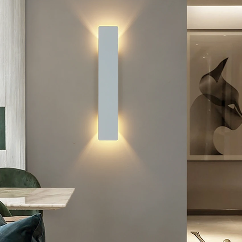 Outdoor LED Wall Light Sleek Modern Exterior Up & Down Glow