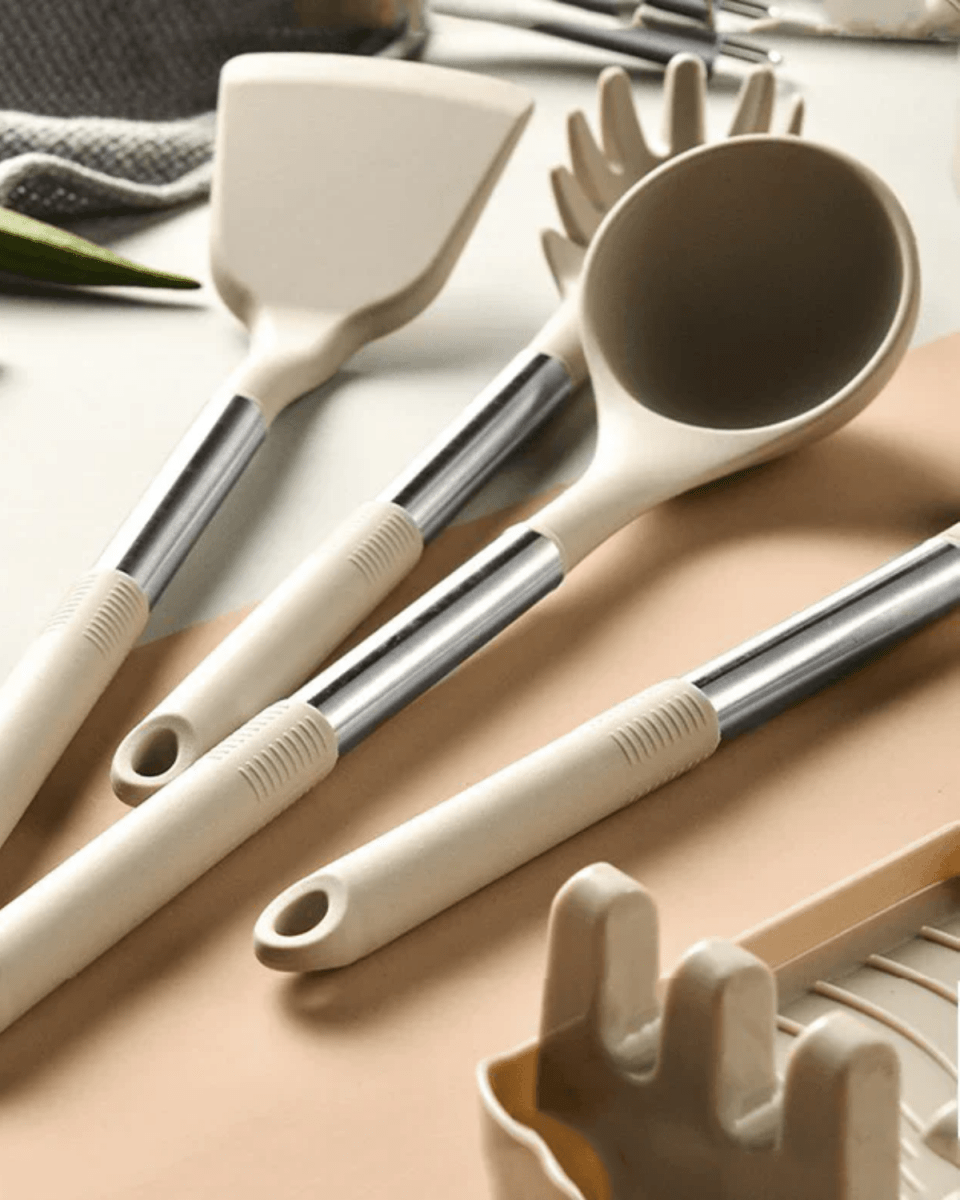 KITCHENORA – Complete Utensil Set with Silicone Heads & Wood-Style Handles