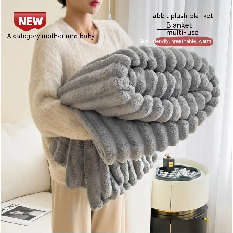 Luxury Faux Fur Throw Blanket with Double-Sided Plush Pile and Matching Pillowcase