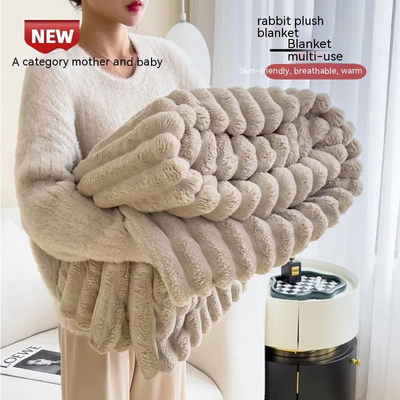 Luxury Faux Fur Throw Blanket with Double-Sided Plush Pile and Matching Pillowcase