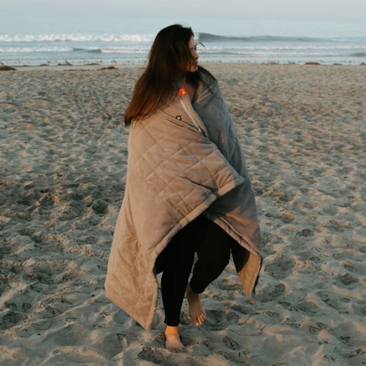 Outdoor Heated Blanket with Battery Powered Portable USB Power Bank and Three Heat Zones