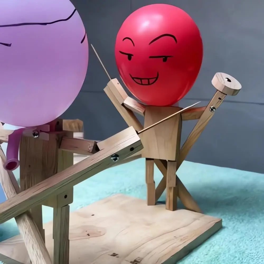 Party Game Balloon Pop Battle Wooden Puppet Fencing Head