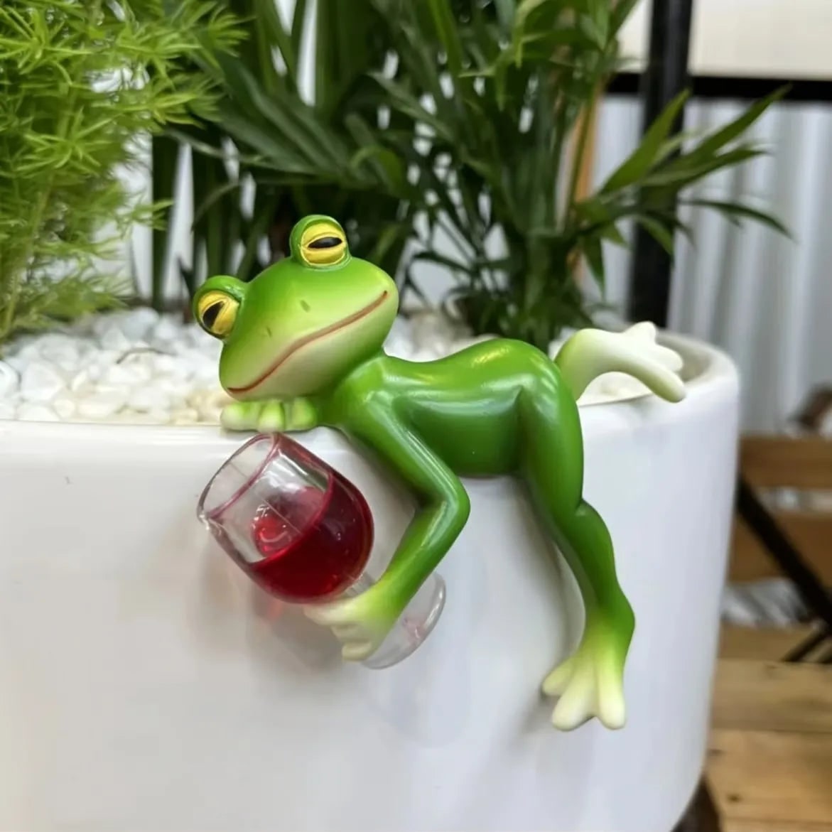 Plant Pot Hanger Hugger Resin Figurine Flower Decorative Garden Frog