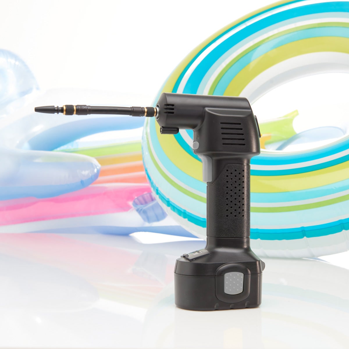Portable Cordless Tire Inflator with Rechargeable Battery and Digital Lcd Display