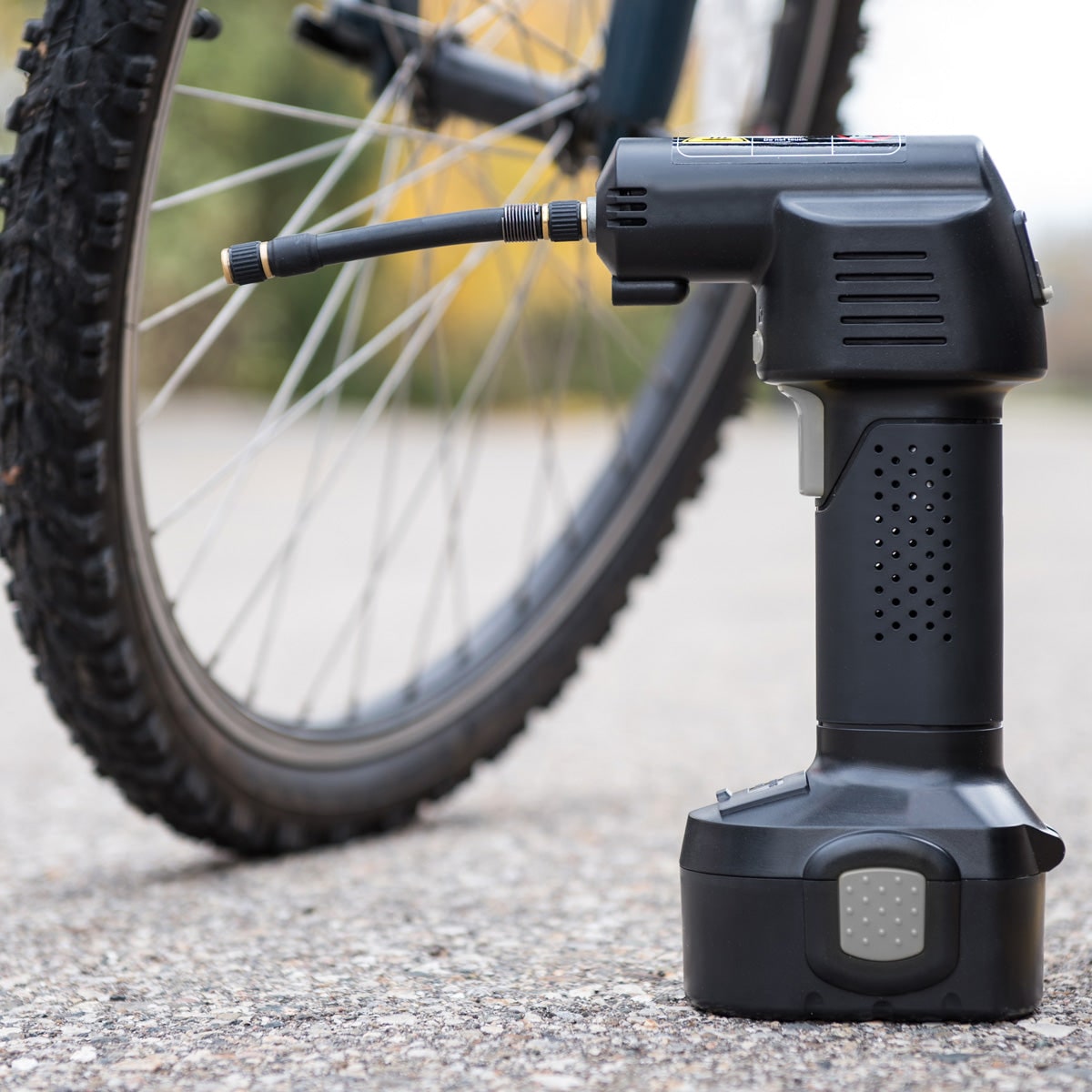 Portable Cordless Tire Inflator with Rechargeable Battery and Digital Lcd Display