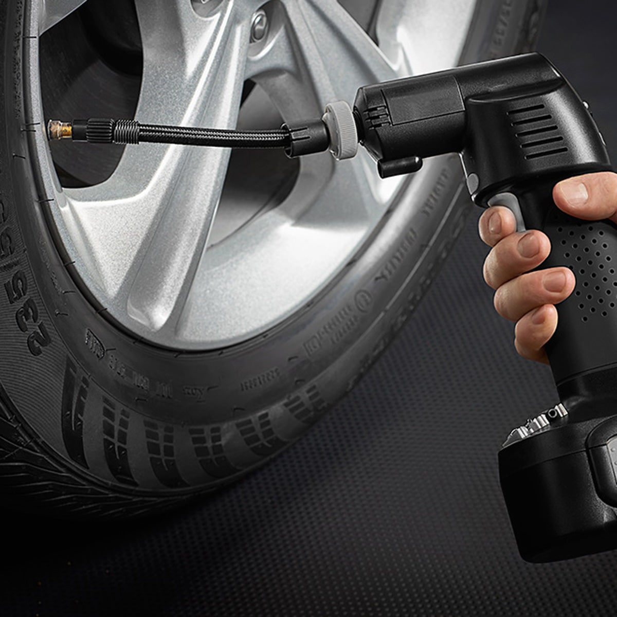 Portable Cordless Tire Inflator with Rechargeable Battery and Digital Lcd Display